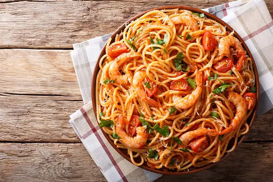 Pasta med stora räkor